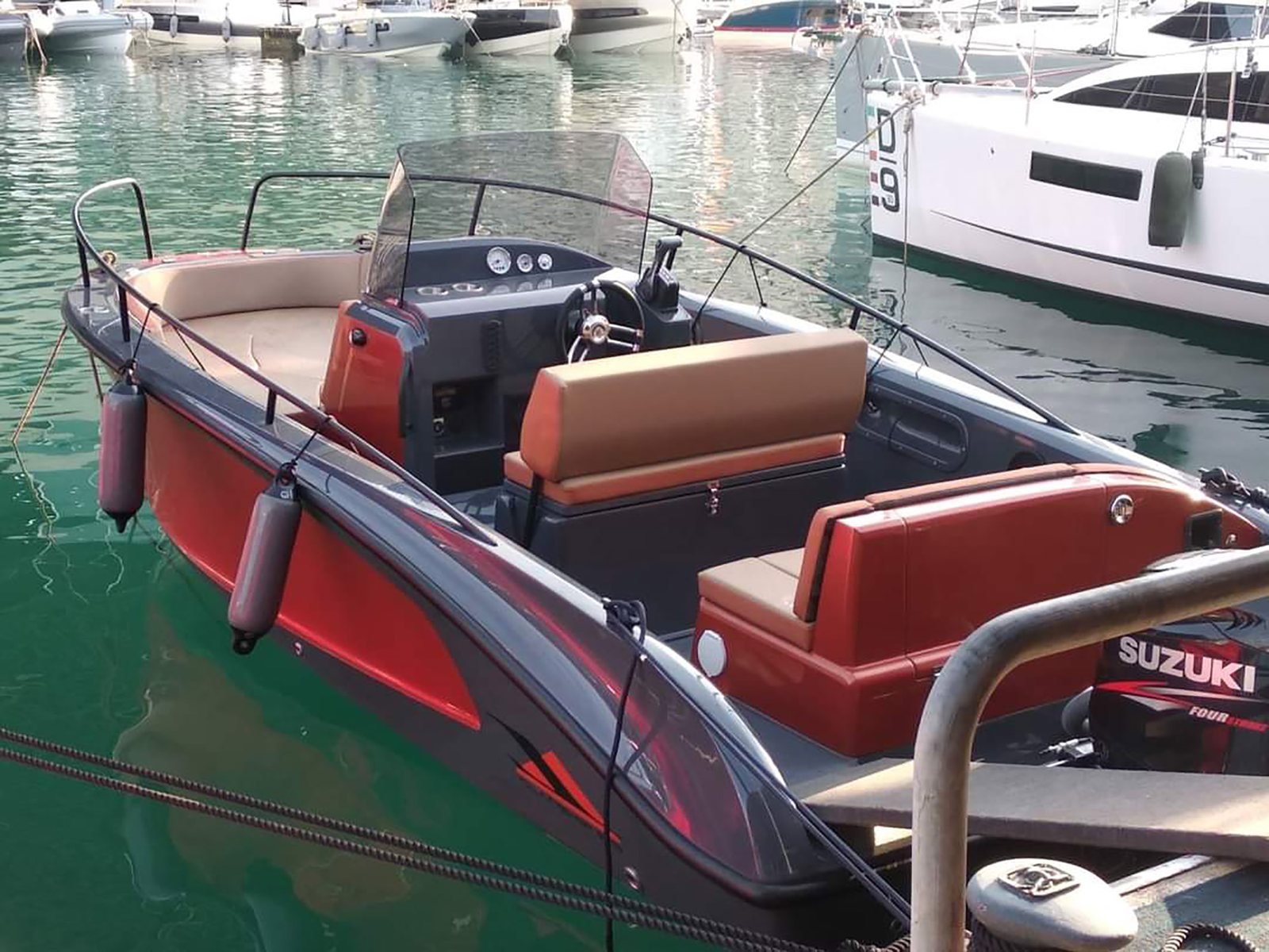 Shine Yachts 관련 사진