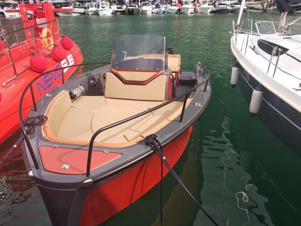 Shine Yachts 관련 사진